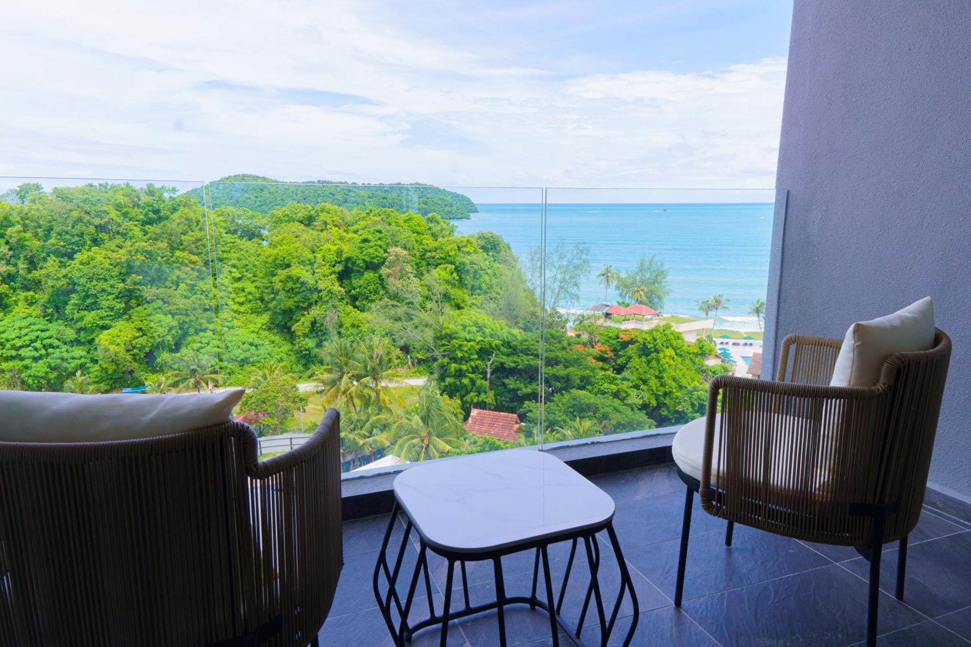 The Riyaz Lavanya Langkawi Pantai Cenang  Kültér fotó View from the balcony of a hotel room